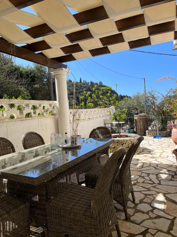 Villa Ampelaki "30 Meters To Beach" Palaiokastritsa Esterno foto