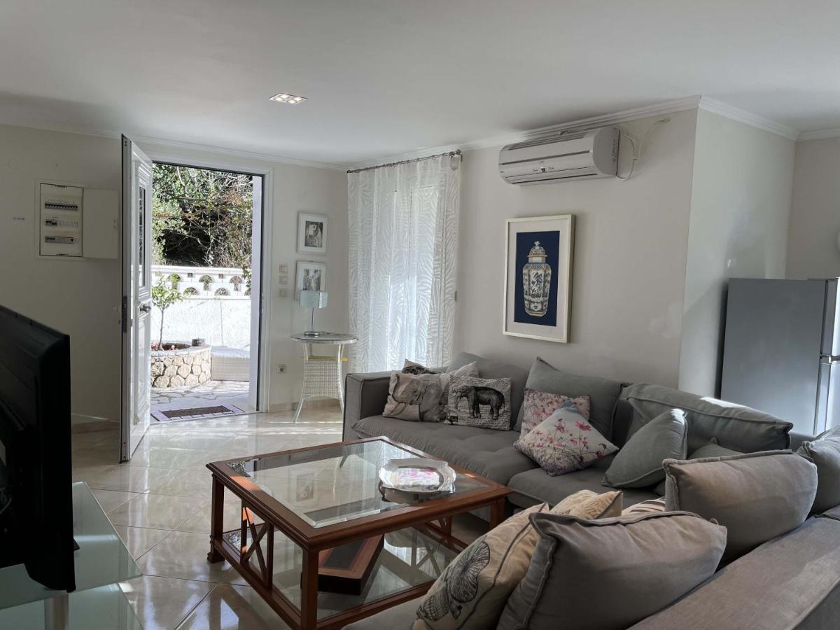 Villa Ampelaki "30 Meters To Beach" Palaiokastritsa Esterno foto