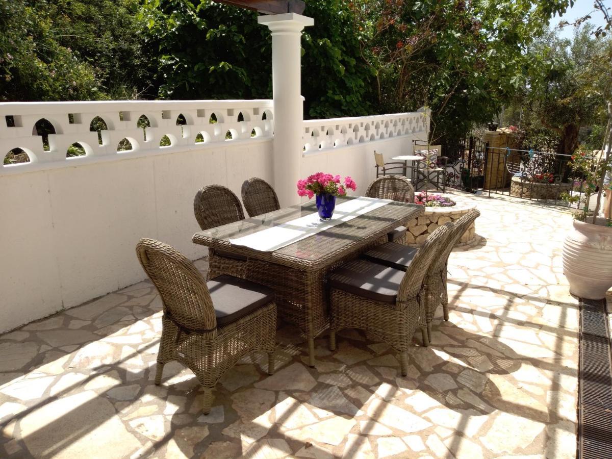 Villa Ampelaki "30 Meters To Beach" Palaiokastritsa Esterno foto