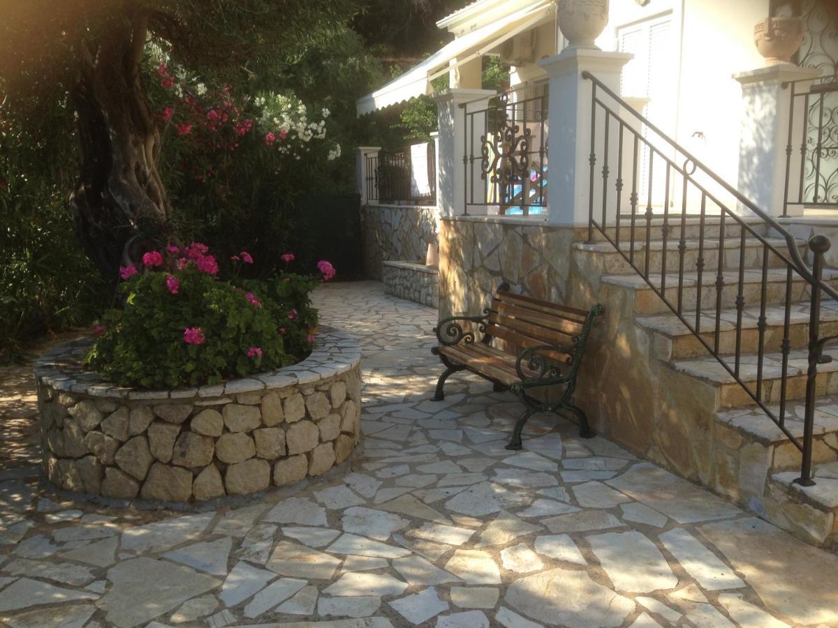 Villa Ampelaki "30 Meters To Beach" Palaiokastritsa Esterno foto